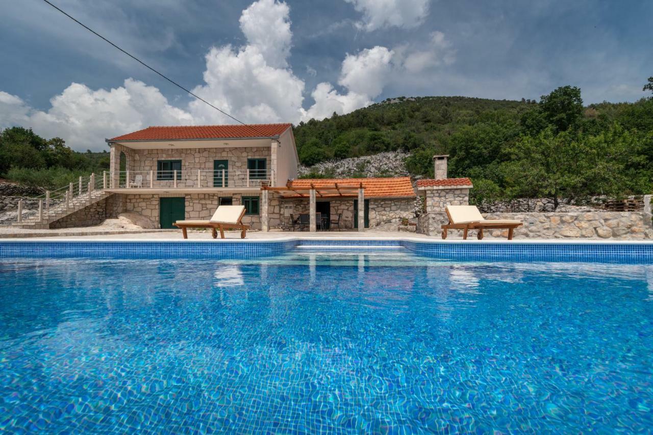 Villa Zuza Bristivica Eksteriør bilde