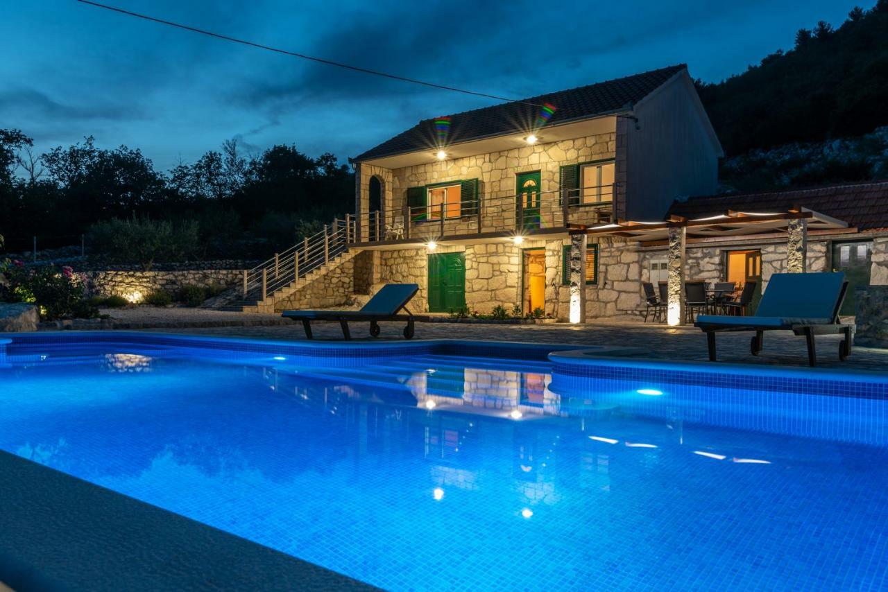 Villa Zuza Bristivica Eksteriør bilde
