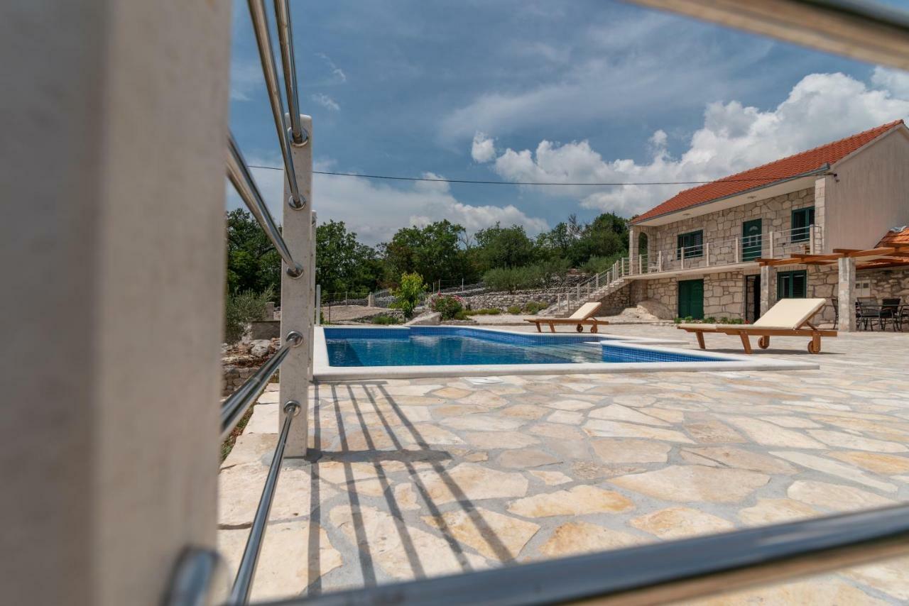 Villa Zuza Bristivica Eksteriør bilde